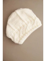 Dámska zimná čiapka s vlnou v hrubom úplete K481 ecru