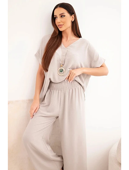 Súprava s náhrdelníkom blúzka + nohavice tmavobéžová