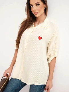 Dámske viskózové tričko s čipkovanými rukávmi a golierom béžovej farby