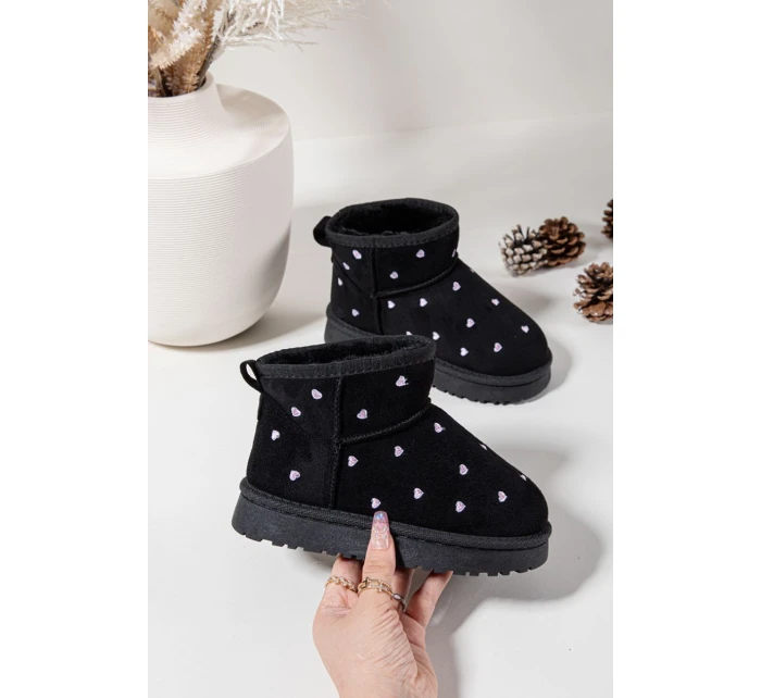 Detské snehové topánky so srdiečkami Gracina - čierne Detské snehové topánky so srdiečkami Gracina - čierne