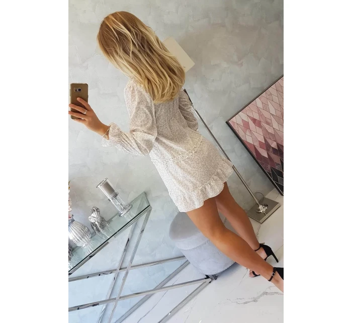 Šaty s ozdobnými volánky béžové Šaty s ozdobnými volánky béžové