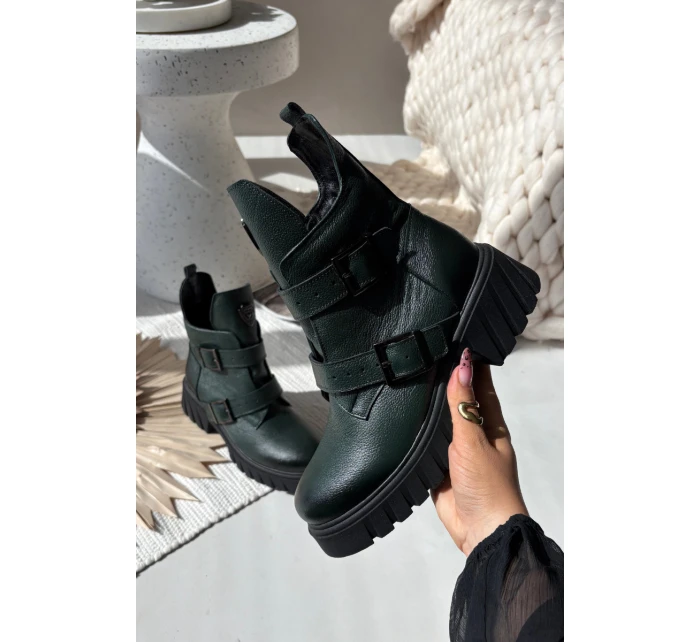 Skórzane Ocieplane Botki Damskie Z Klamrami I Ozdobnym Detalem Zazoo 60482 Ciemnozielone