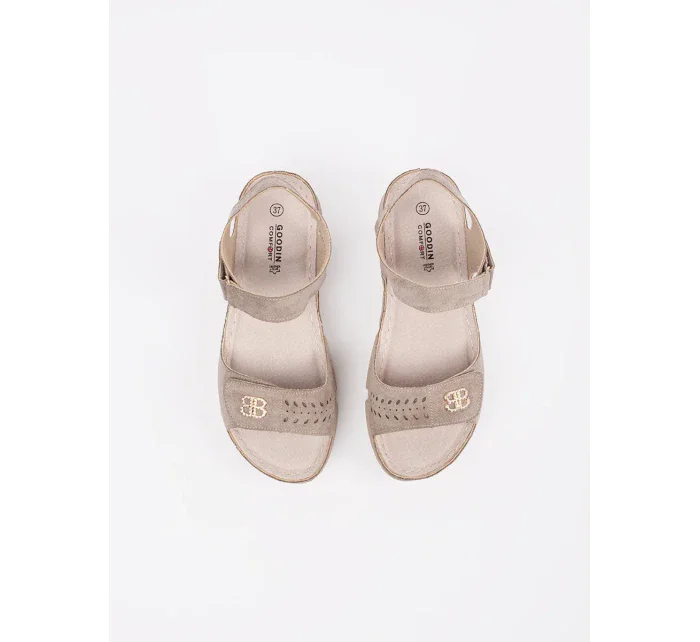 Moderné hnedé sandále na platforme pre ženy Moderné hnedé sandále na platforme pre ženy