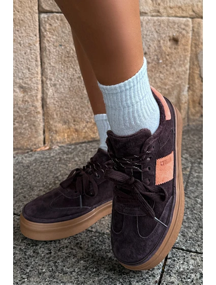 Dámské kožené semišové tenisky s vyhříváním Big Star model 22386466 čokoládové - Big Star Shoes Dámské kožené semišové tenisky s vyhříváním Big Star model 22386466 čokoládové - Big Star Shoes