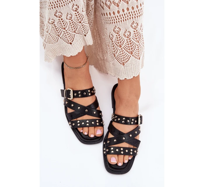 Zdobené Dámské Pantofle Na Plochém Podpatku S Pásky A Přezkou Černé model 21699522 - Boto Zdobené Dámské Pantofle Na Plochém Podpatku S Pásky A Přezkou Černé model 21699522 - Boto