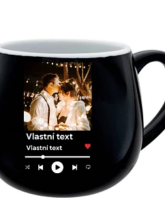Personalizovaný keramický bacuľatý hrnček s motívom prehrávača