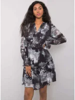 Šaty TW SK BI 1029.76 sivé čierne Šaty TW SK BI 1029.76 sivé čierne