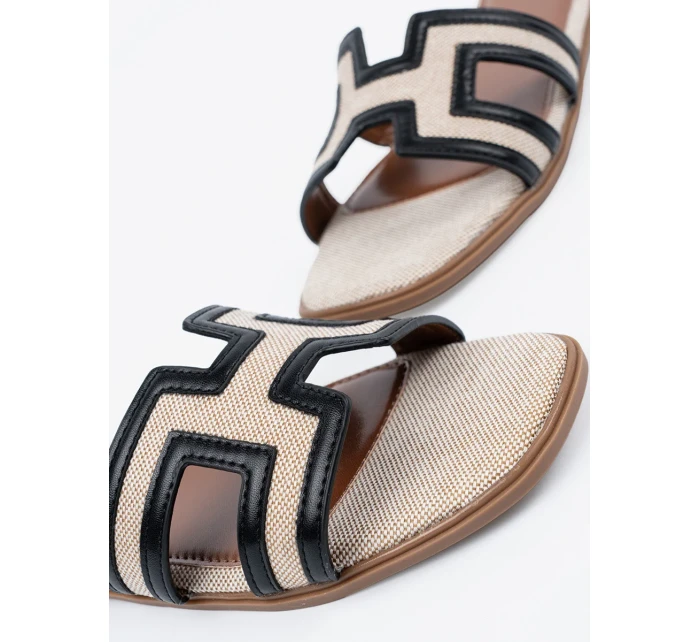 Praktické nazouváky dámské černé na plochém podpatku Praktické nazouváky dámské černé na plochém podpatku