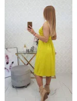 Šaty so širokými ramienkami