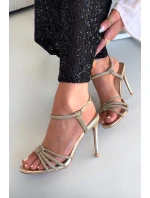 Dámské sandály na jehlovém podpatku s pásky a zlaté model 21821779 - Boto