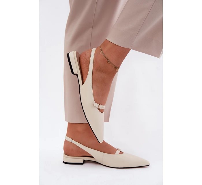 Kožené sandály na nízkém podpatku model 22123086 Světle béžové - Maciejka