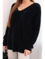 Dámsky vlnený sveter s výstrihom do V čierny