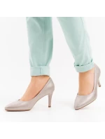 Sergio Leone W 1336 zlaté podpätky