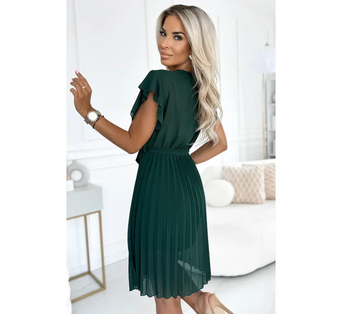Dámské šifonové plisované šaty v lahvově zelené barvě s výstřihem a volánky model 20524032 - numoco basic