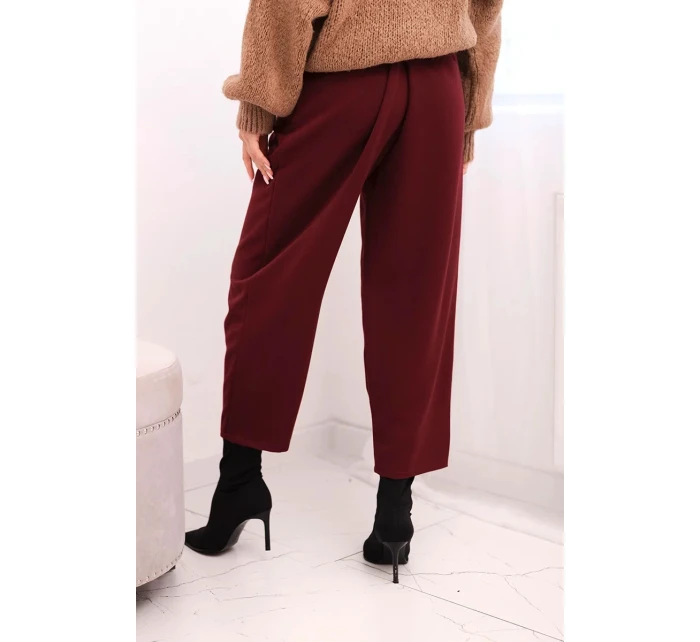 Dámské kalhoty s vysokým pasem a záhyby bordové