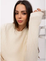 Sweter AT SW model 20218515 jasny beżowy - FPrice Sweter AT SW model 20218515 jasny beżowy - FPrice