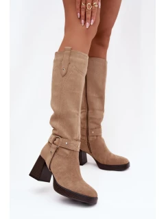 Topánky na podpätku model 221526 Krok vo veľkom štýle