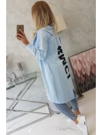 Modrá bunda s potiskem