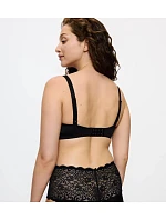 AMOURETTE - limitovaná čipkovaná podprsenka s kosticami a LYCRA® Triumph AMOURETTE - limitovaná čipkovaná podprsenka s kosticami a LYCRA® Triumph