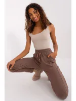 Tepláky model 191221 Relevantnosť Tepláky model 191221 Relevantnosť