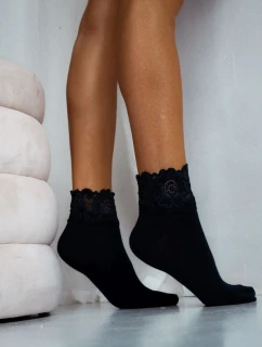 Skarpetki Damskie Z Szeroką Koronką Czarne