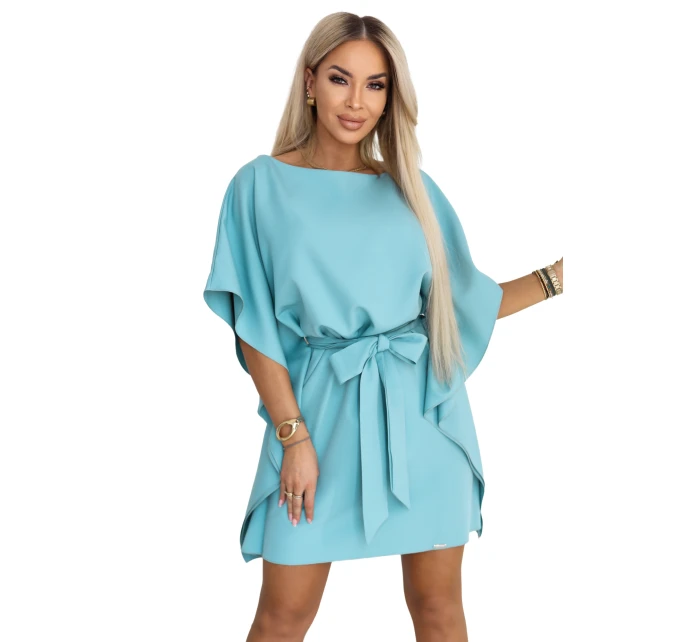 model 22015591 SOFIA Motýlí šaty se zavazováním v pase pastelově tyrkysové - numoco