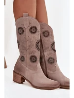 Zamszowe Skórzane Kozaki Damskie Z Ażurowym Wzorem Zazoo 3852 Cappuccino