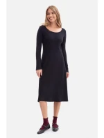 Midi šaty z úpletu černé model 21379966 - BeWear