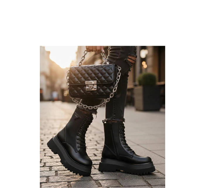 Topánky so širokou podrážkou model 222046 Solea