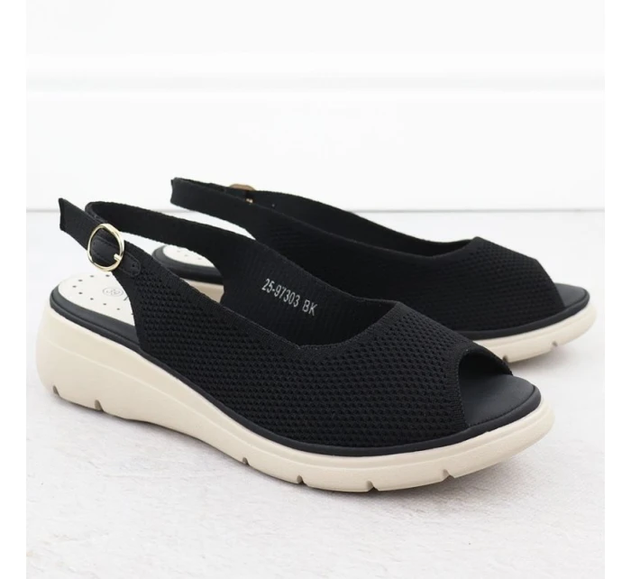 Dámske textilné sandále na platforme čierne Vinceza 97303