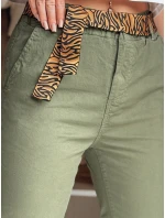Dámské volnočasové kalhoty s páskem khaki Dstreet model 22174596 - FashionStreet