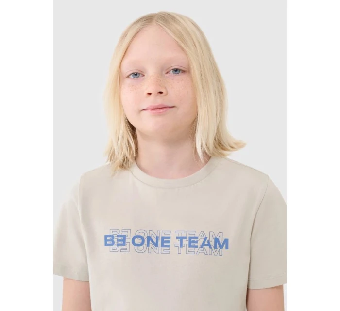 Chlapčenské bavlnené tričko 4F 4FJWSS25TTSHM2186-12S Chlapčenské bavlnené tričko 4F 4FJWSS25TTSHM2186-12S