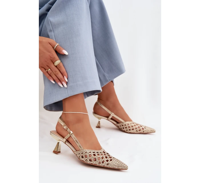 Sandále na podpätku model 225224 Vykročte štýlovo