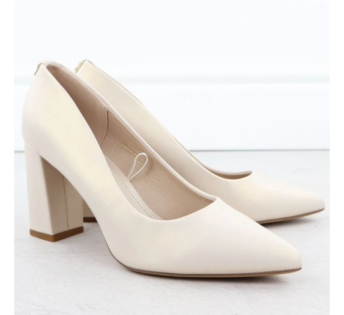 Béžové lodičky Sergio  s  podpatkem model 21906163 - LEONE