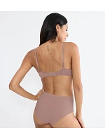 Body Make-Up Illusion - mäkká podprsenka s kosticami a ľahkou výstužou Triumph Body Make-Up Illusion - mäkká podprsenka s kosticami a ľahkou výstužou Triumph