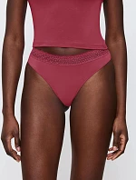 Pocit z modálnej struny - Sweet Marsala - TRIUMPH Sweet Marsala - TRIUMPH
