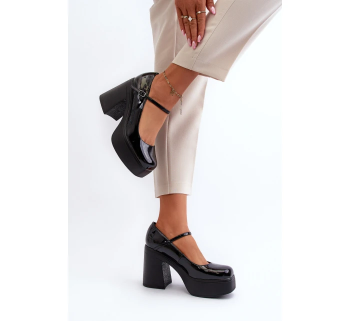 Półbuty Damskie Lakierowane Na Platformie I Słupku Big Star NN274004 Czarne Półbuty Damskie Lakierowane Na Platformie I Słupku Big Star NN274004 Czarne