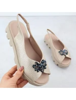 Dámske sandále na platforme s perforovanou kovovou zlatou Potocki SZ12610