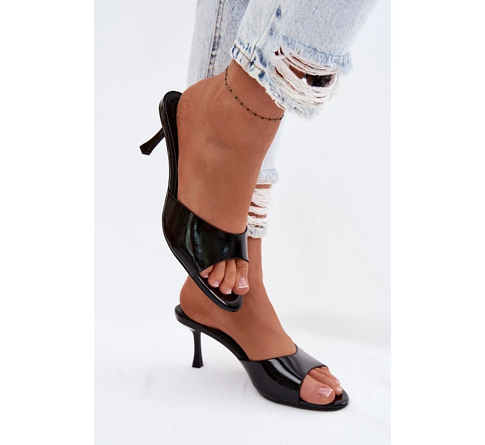 Sandály z umělé kůže na jehlovém podpatku Zlaté model 22103068 - Boto