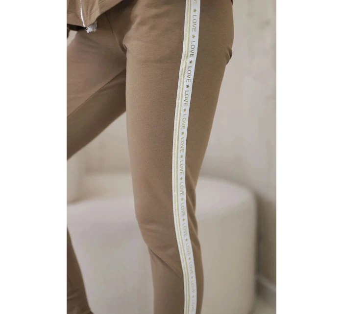 Dámská bavlněná souprava s proužky a stahovacími lemy velbloud