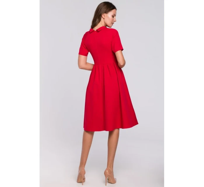 K028 Šaty s výstrihom - červené
