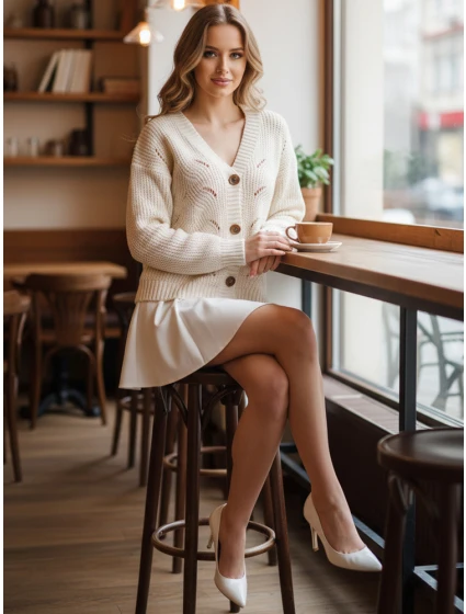 Dámský svetr ecru Dstreet model 21982782 - FashionStreet Dámský svetr ecru Dstreet model 21982782 - FashionStreet