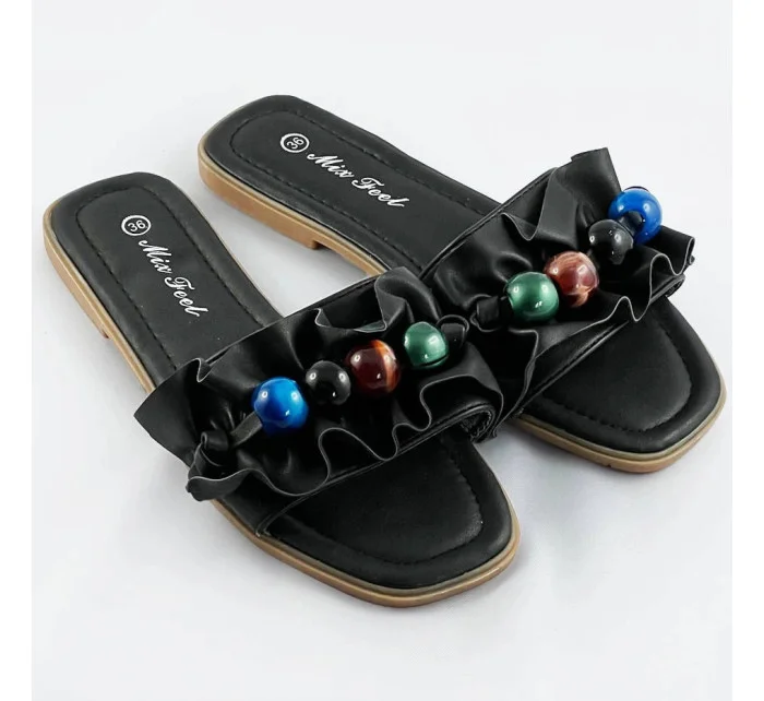 Černé dámské pantofle s podrážkou model 17356925 - Mix Feel