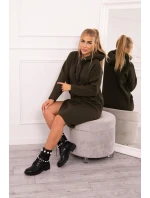 Šaty s kapucí a bočním rozparkem v barvě khaki