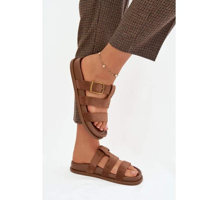 Dámské pantofle s pásky a zlatým hnědé model 21919139 - Boto