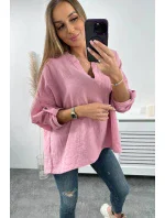 Mušelínová blúzka s vyhrnutými rukávmi tmavo ružová