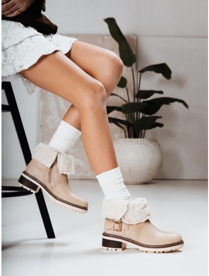 Dámské kozačky s ovčí kůží béžové Dstreet model 21994258 - FashionStreet
