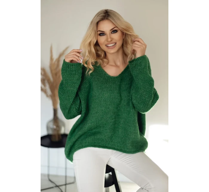 Sveter model 163197 PeeKaBoo