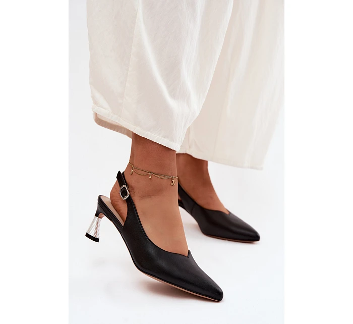 Kožené dámské sandály na podpatku model 22122620 Černé - VINCEZA