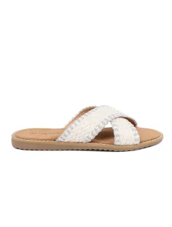 Módne biele dámske ponožky s plochým podpätkom